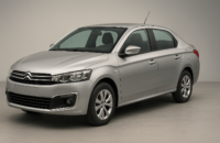 vue 3/4 avant de la C-Elysee sur fond neutre, éclairage studio, rendu net.