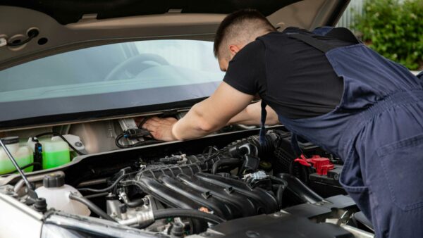 Embrayage Peugeot 206 1.9 D : coût 2025